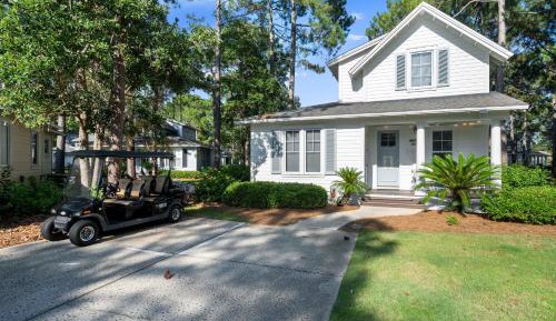 Three-Bedroom Holiday Home 