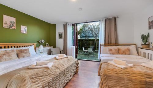 Four-Bedroom Standard Apartment