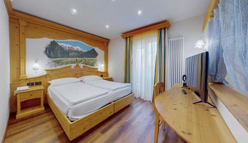 Junior Suite with Balcony