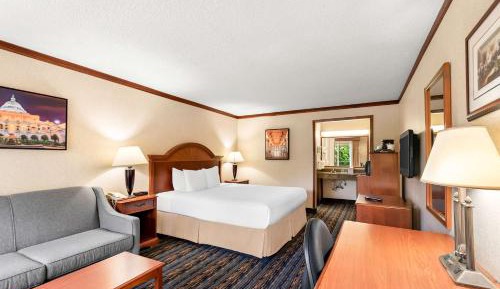 King Room with Sofa Bed - Non-Smoking