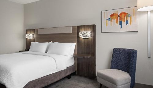 Standard King Room