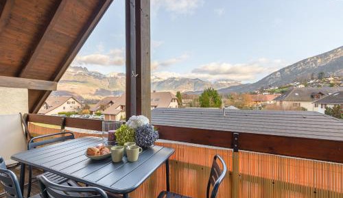 Apartment with View and Balcony