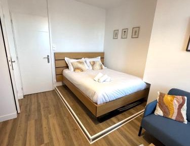 Studio Apartment