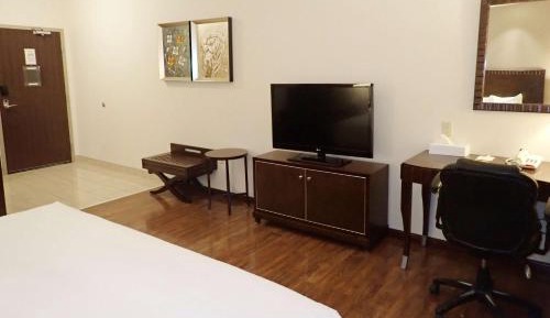 King Room - Non-Smoking