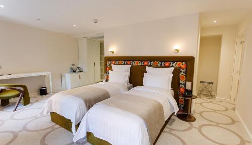 Premier King Room 
