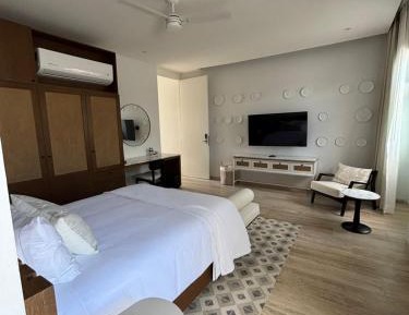 Junior Suite with Balcony
