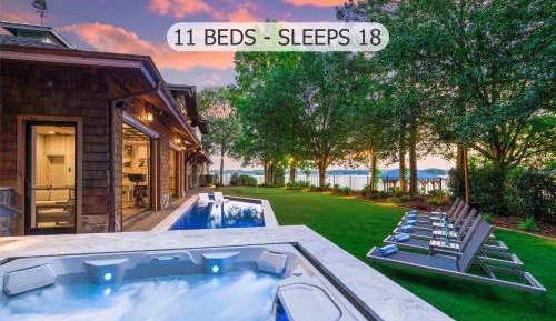 Four-Bedroom Holiday Home