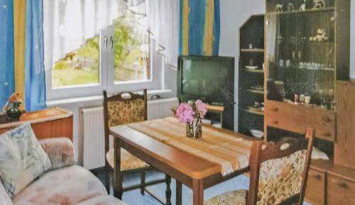 One-Bedroom Holiday Home