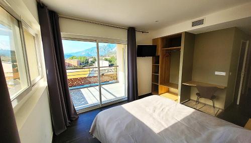 Queen Room with Balcony
