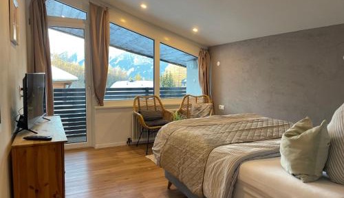 Double Room with Mountain View