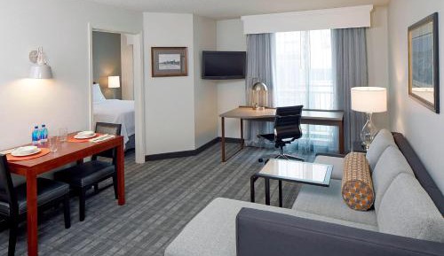 One-Bedroom Queen Suite with Sofa Bed