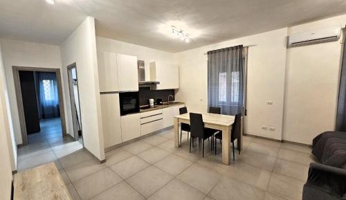 Classic One-Bedroom Apartment with King Bed