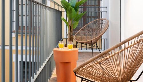 Three-Bedroom Apartment with Balcony