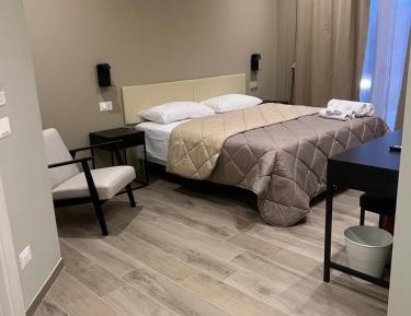 Deluxe Double or Twin Room with Pool Access