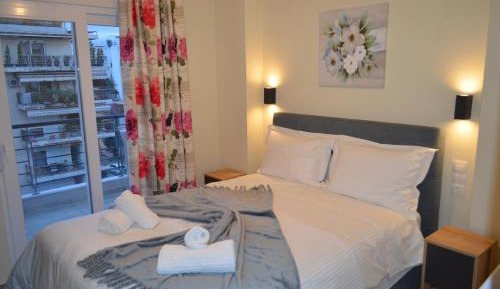 Deluxe One-Bedroom Apartment