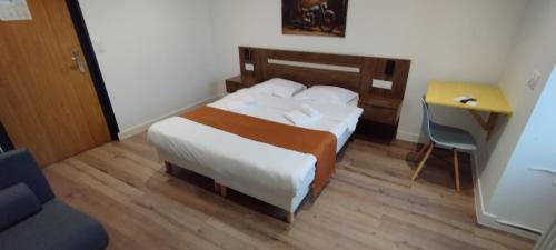 Comfort Triple Room with Shower