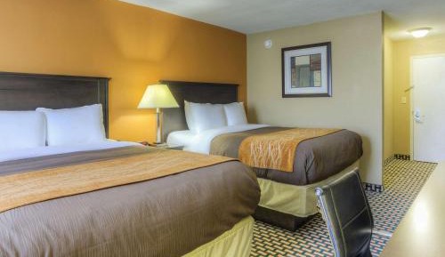 Queen Room with Two Queen Beds - Wheelchair Accessible/Non-Smoking
