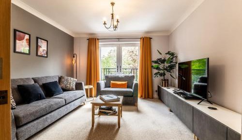 Three-Bedroom Holiday Home 