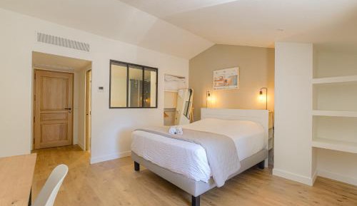 Triple Room with Garden View