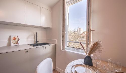 Superior Apartment