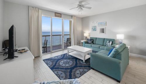 One-Bedroom Apartment with Balcony and Sea View