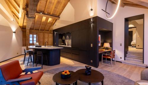 Deluxe One-Bedroom Apartment