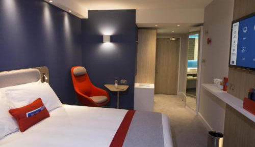 Standard Double Room with Free Hot Breakfast