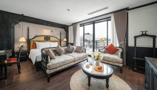 King Suite with Balcony