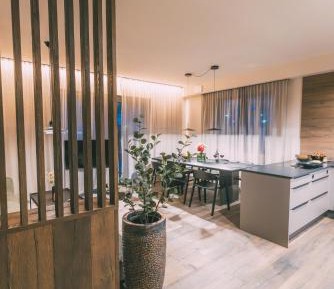 Three-Bedroom Apartment with Terrace and Mountain View