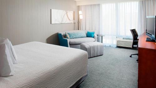 King Room with Sofa Bed