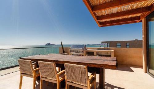 Three-Bedroom Premium Apartment
