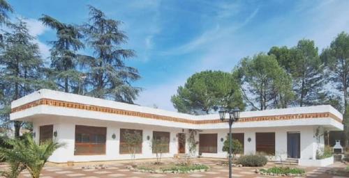 Seven-Bedroom House