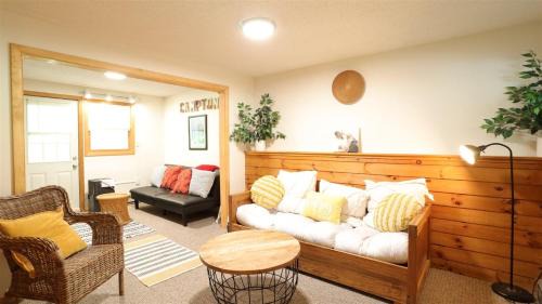 Three-Bedroom Holiday Home 