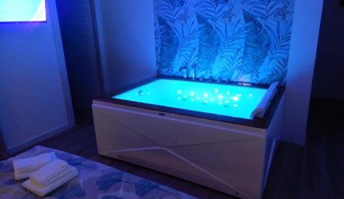 Double Room with Spa Bath