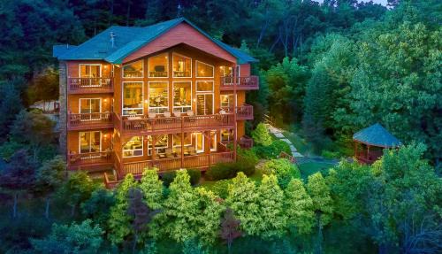 Seven-Bedroom House