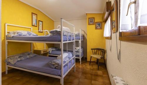 Quadruple Room with Shared Bathroom