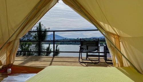 Deluxe Double or Twin Room with Lake View