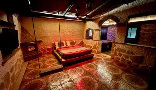 Double Room with Private Bathroom