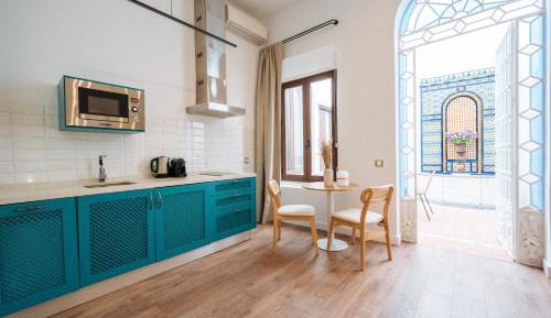 Apartment with Garden View