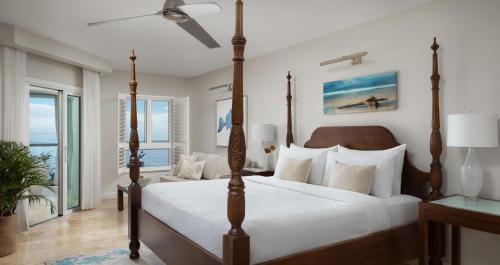 Dutch Beachfront Club Level Junior Suite with Balcony Tranquility Soaking Tub