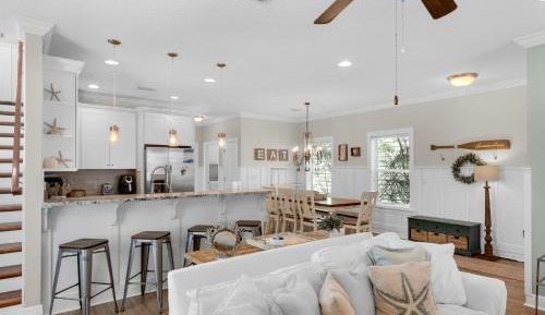 Six-Bedroom Holiday Home