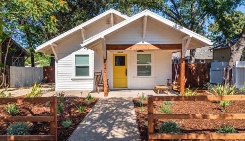 Two-Bedroom Holiday Home