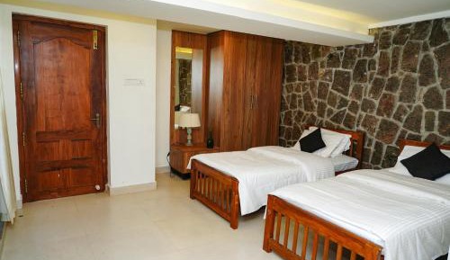 Double or Twin Room with Balcony
