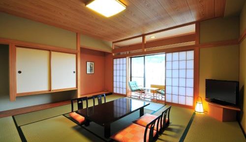 Japanese-Style Room