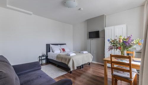 Studio Apartment I