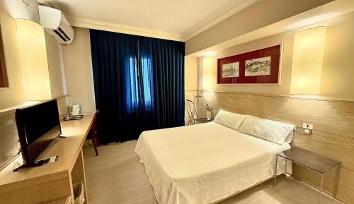 Superior Queen Room