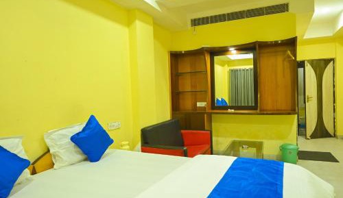 Deluxe Double Room (2 Adults + 1 Child)