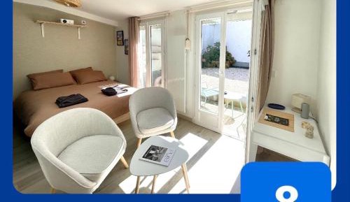 One-Bedroom Apartment with Terrace