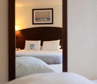 Double Room with 1 Double Bed