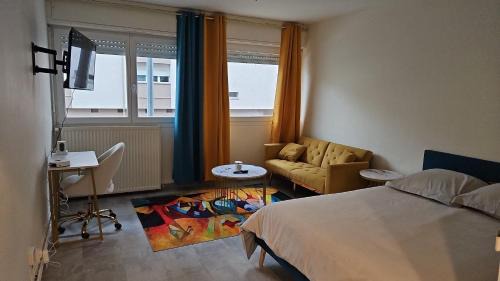 One-Bedroom Apartment